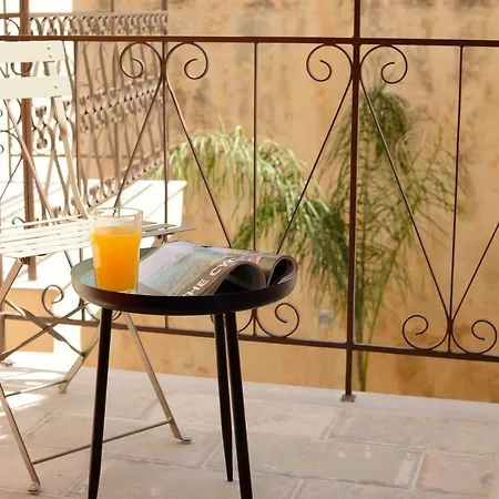 מלון דירות Veranda Rossa 4*